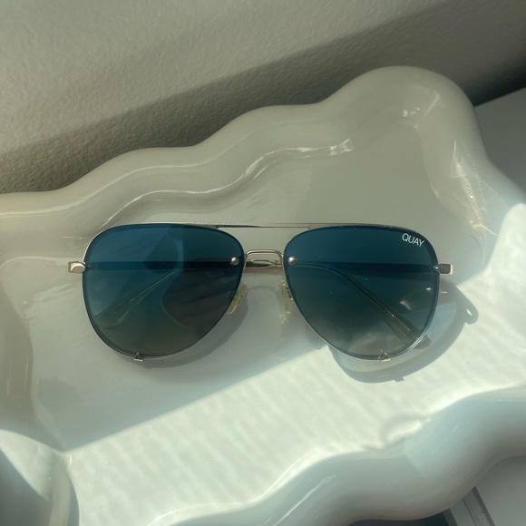 Quay Australia Gold and Blue Sunglasses - Picture 1 of 6